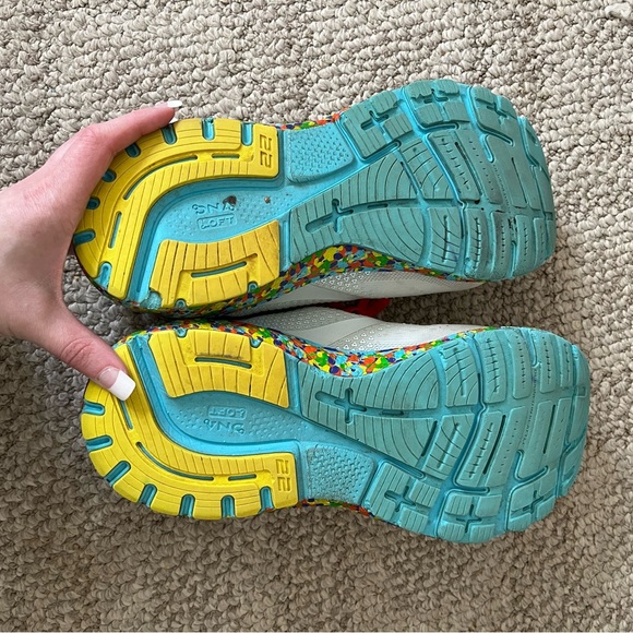 Brooks Adrenaline GTS 22 bowl multicolor confetti white mens size 11.5 - Picture 12 of 12